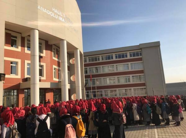 Tuzla Halil Türkkan Kız Anadolu İmam Hatip Lisesi Fotoğrafı